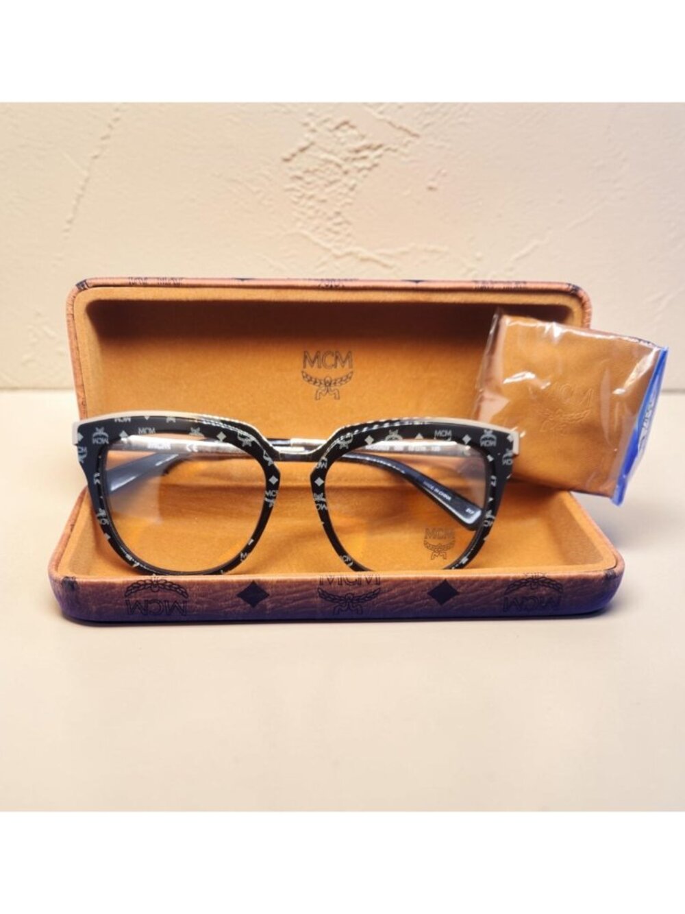 MCM2623 006 Eyeglasses Frames 52-16-135 Black Gold Visetos w/ Case & Cloth